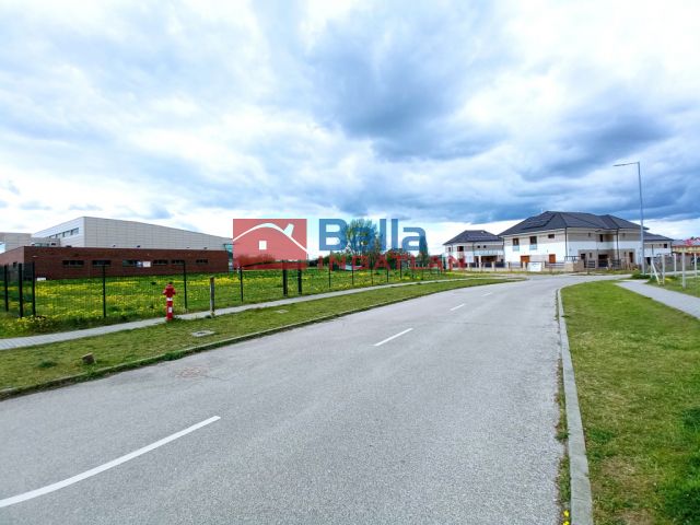 Eladó 793 m²-es XXIII. Kerület (Soroksár-Újtelep), KERTVÁROSI körút: 73'900'000 Ft