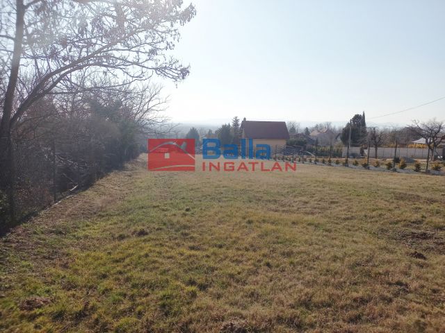 Eladó 3052 m²-es Csömör, Híd utca: 75'000'000 Ft