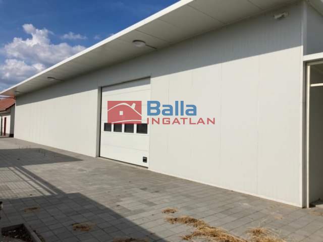 Kiadó 180 m²-es Dabas, Szent Isván út: 400'000 Ft