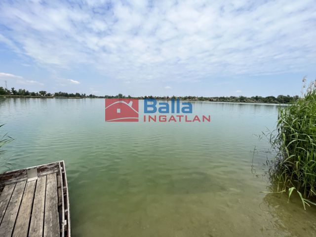 Eladó 826 m²-es Délegyháza, Tó közeli: 26'800'000 Ft