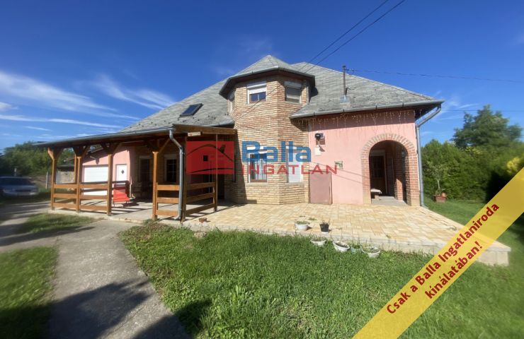 Eladó 170 m²-es Domony, Erdő utca: 83'000'000 Ft