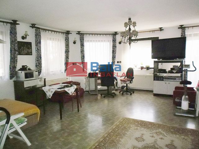 Eladó 200 m²-es Érd, Cserhalmi és Csobánci   utca között utca: 98'000'000 Ft