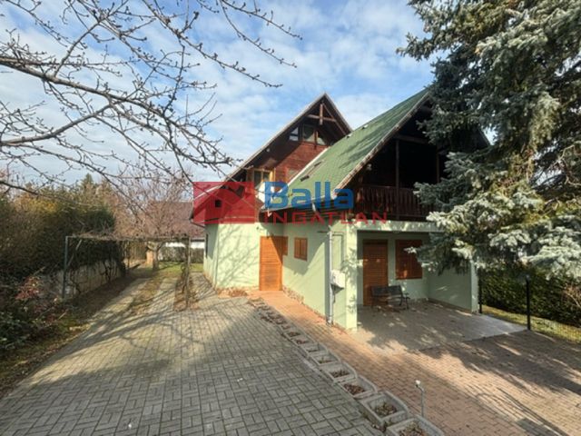 Eladó 200 m²-es Fonyód, Frekventált helyen: 105'000'000 Ft