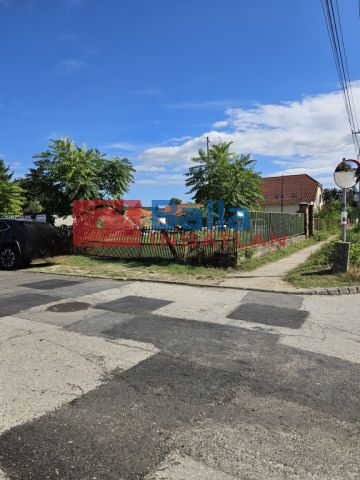 Eladó 1716 m²-es Fót, Németh K. utca: 140'000'000 Ft