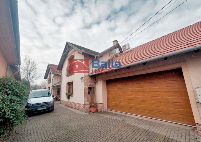 Eladó 325 m²-es Gödöllő, Röges utca: 229'000'000 Ft