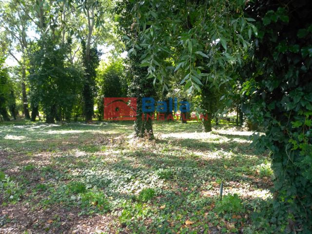 Eladó 556 m²-es telek Kerepes, Kerepes 4483 utca: 11'100'000 Ft