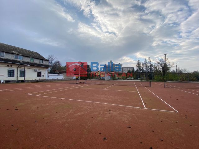 Eladó 3119 m²-es Lőrinci, Nefelejcs utca: 25'500'000 Ft