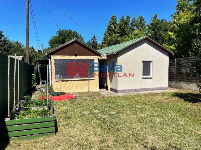 Eladó 26 m²-es üdülő Majosháza, Duna közeli: 26'900'000 Ft