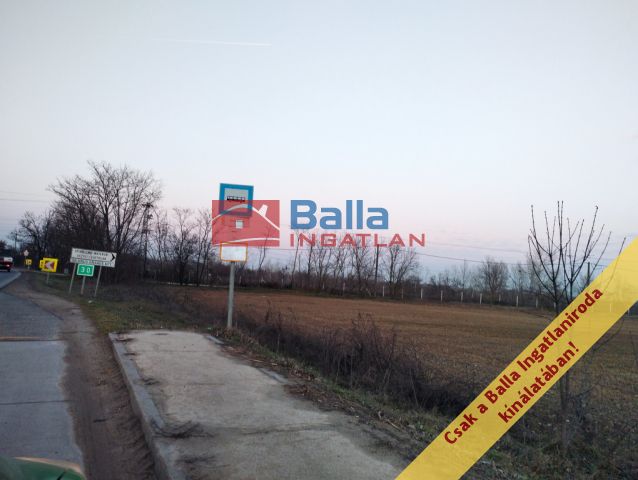 Eladó 35000 m²-es Majosháza, Kapitány tanya: 40'000'000 Ft