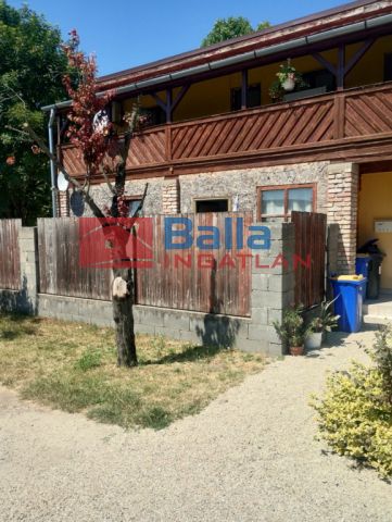 Eladó 39 m²-es társasházi lakás Majosháza, Központban: 27'500'000 Ft