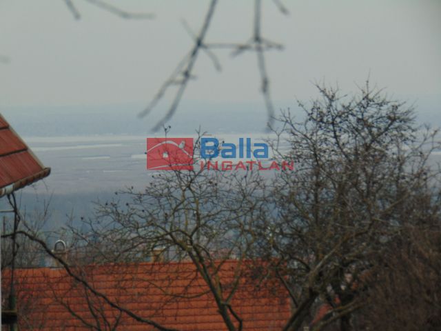 Eladó 1023 m²-es Pákozd, Nefelejcs utca: 23'900'000 Ft