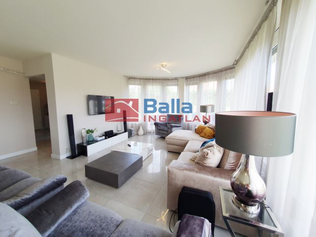 Eladó 400 m²-es családi ház Pécel, Pécel: 319'000'000 Ft