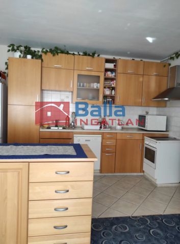 Eladó 69 m²-es Pécs, Kanyar utca: 49'900'000 Ft