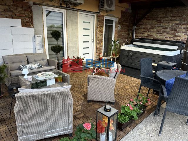 Eladó 112 m²-es Pilis, Központ közeli út: 73'000'000 Ft