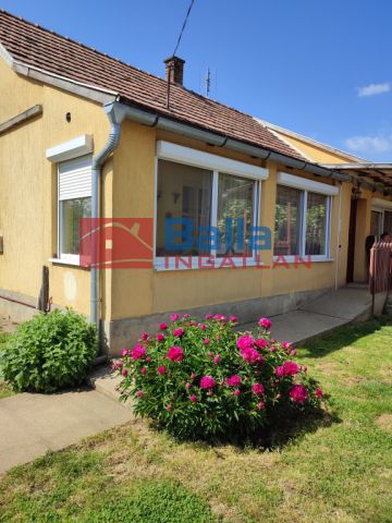 Eladó 172 m²-es családi ház Ráckeresztúr, Központi utca: 49'900'000 Ft