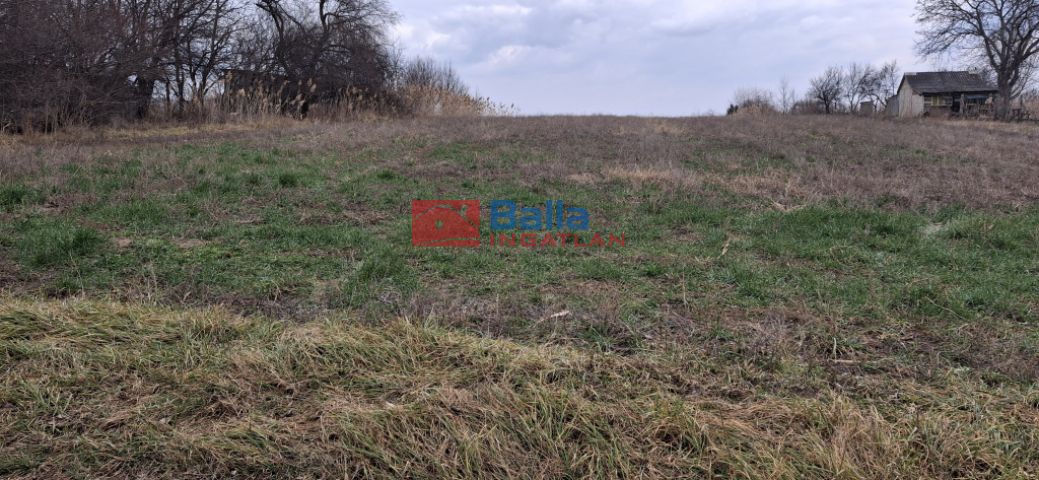 Eladó 12340 m²-es Siófok, Békásdűlő: 19'900'000 Ft