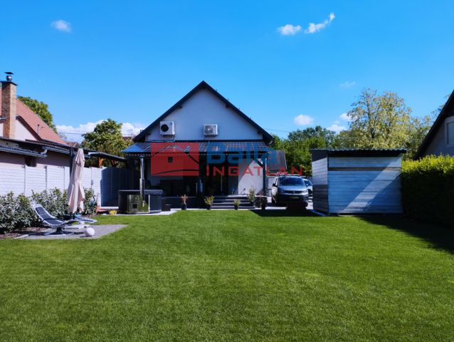 Eladó 140 m²-es Szigetszentmiklós, Központ Közeli utca: 120'000'000 Ft