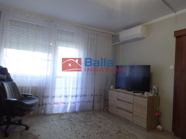 Eladó 51 m²-es társasházi lakás Szolnok, Karczag László utca: 31'900'000 Ft