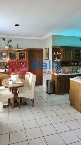 Eladó 295 m²-es családi ház Szomor, Ady Endre utca: 105'000'000 Ft