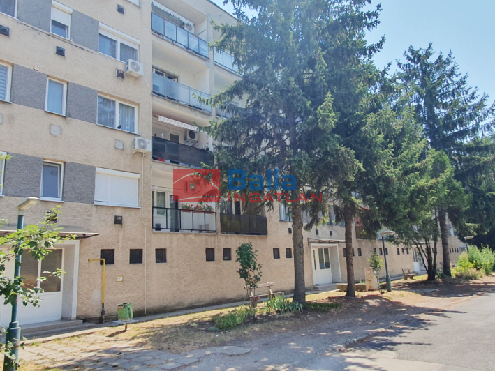 Eladó 47 m²-es Tapolca, Dobó István lakótelep: 29'900'000 Ft