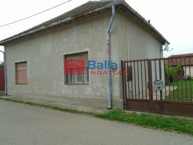 Eladó 70 m²-es Tiszakécske, Városközpont utca: 32'500'000 Ft