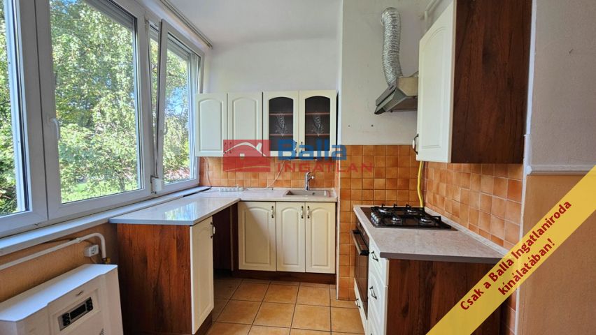 Eladó 57 m²-es Vác, Deákvári főút: 57'900'000 Ft