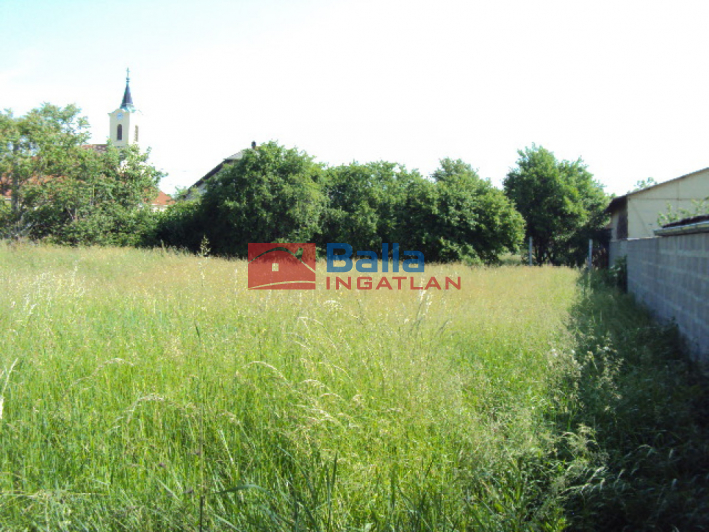 Eladó 900 m²-es Vértesboglár, kossuth utca: 16'000'000 Ft