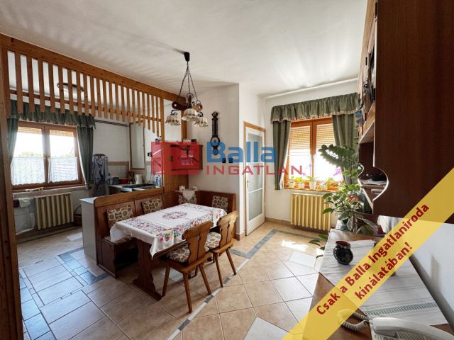 Eladó 180 m²-es Veszprém, Dózsaváros: 150'000'000 Ft