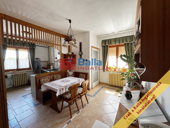 Eladó 90 m²-es Veszprém, Dózsaváros: 75'000'000 Ft