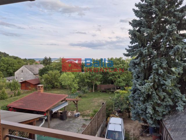 Eladó 80 m²-es Vonyarcvashegy, Fenyő utca: 74'000'000 Ft