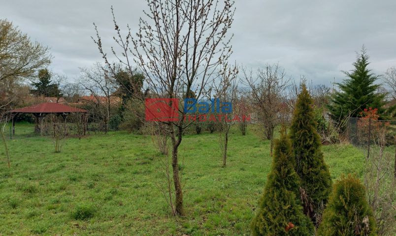 Eladó 1300 m²-es Zamárdi, Ófalu utca: 75'000'000 Ft