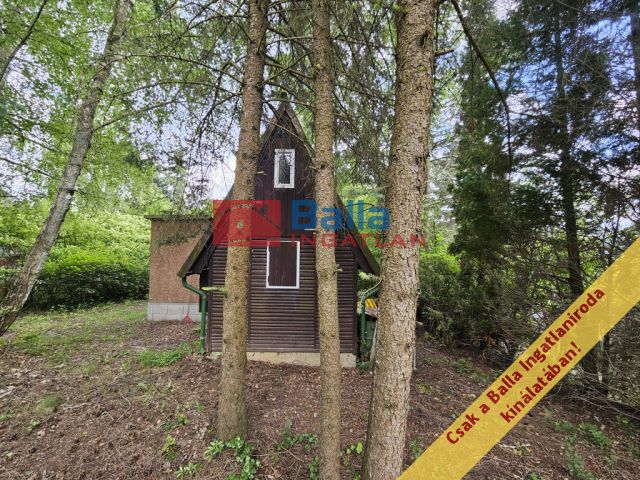 Eladó 10 m²-es üdülő Zebegény, Szegfű utca utca: 34'900'000 Ft