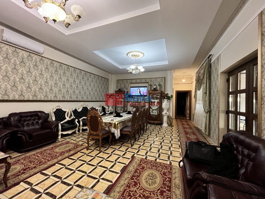 Eladó 225 m²-escsaládi ház Alsónémedi, Szép, karbantartott ház: 195'000'000 Ft