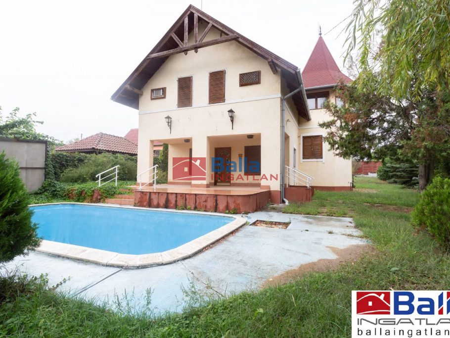 Eladó 330 m²-esegyéb vendéglátó egység Balatonföldvár, Csendes utca: 259'900'000 Ft