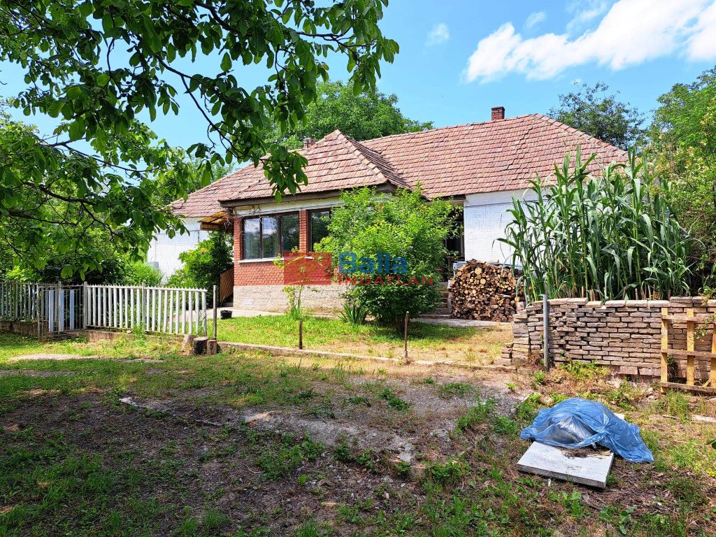 Eladó 110 m²-escsaládi ház Bálványos, Csendes utca: 36'900'000 Ft