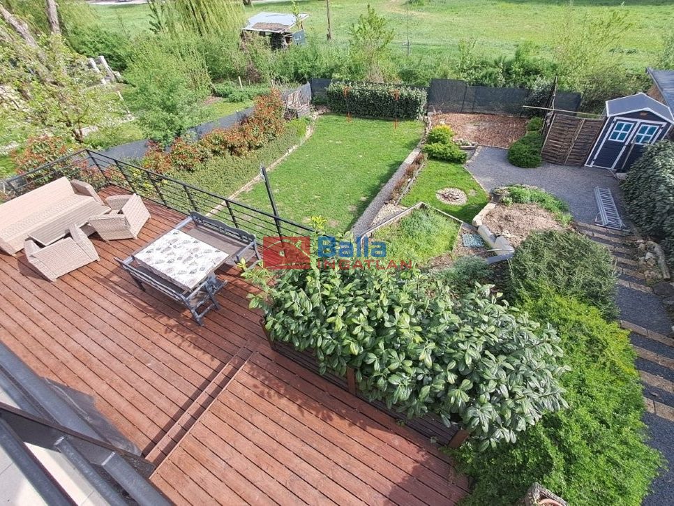 Eladó 285 m²-escsaládi ház Biatorbágy, Szabadság utca: 254'900'000 Ft