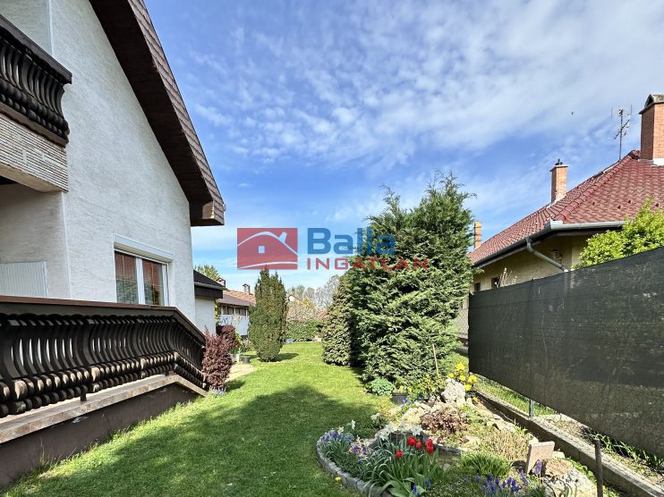 Eladó 210 m²-escsaládi ház Budakalász (Budakalász) , Budakalász: 179'000'000 Ft