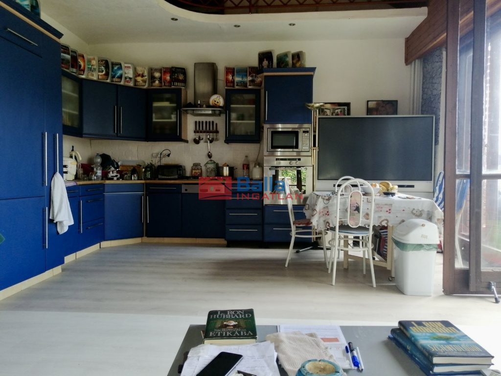 Eladó 110 m²-estársasházi lakás Budakalász, Budakalász: 139'900'000 Ft