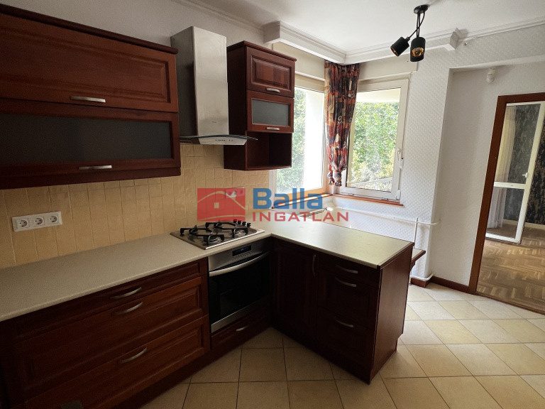 Kiadó 185 m²-estársasházi lakás II. kerület (Zöldmál) , Felső Zöldmáli út: 600'000 Ft