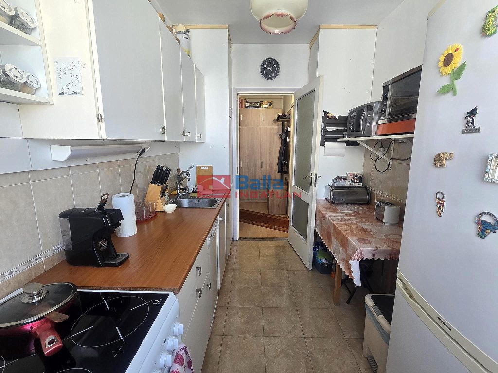 Eladó 65 m²-estársasházi lakás IV. Kerület (Káposztásmegyer I.) , Bőröndös utca: 71'900'000 Ft