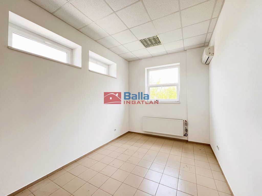 Kiadó 16 m²-esegyéb üzlethelyiség IV. Kerület (Újpest) , Baross utca: 48'000 Ft