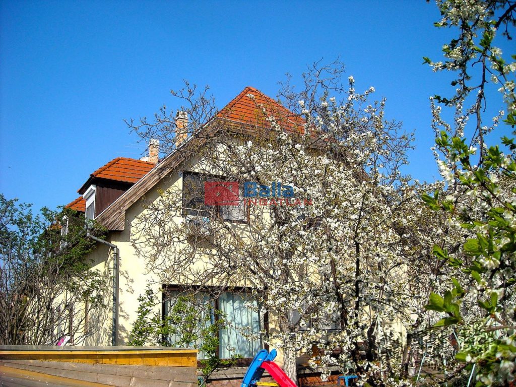 Eladó 77 m²-estársasházi lakás IV. Kerület (Újpest) , Deák Ferenc utca: 79'900'000 Ft