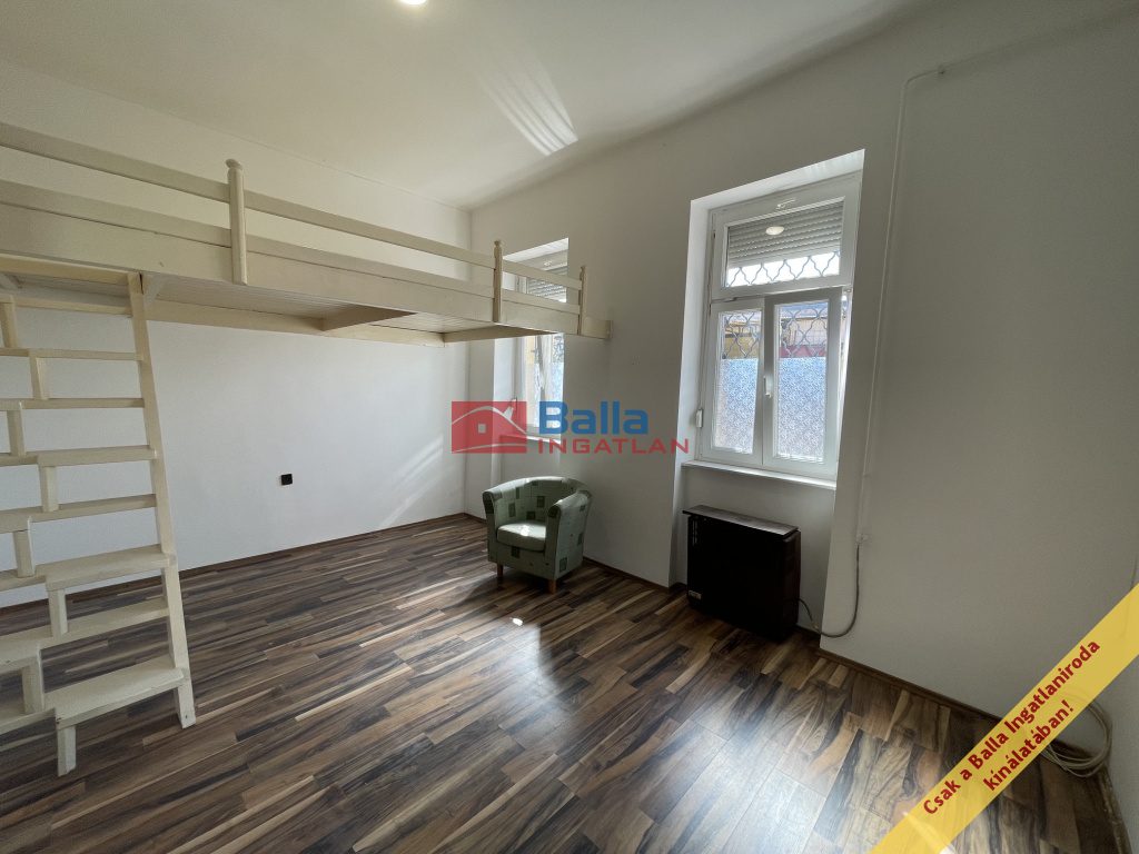 Eladó 27 m²-estársasházi lakás IV. Kerület (Újpest) , Kisfaludy utca: 29'900'000 Ft
