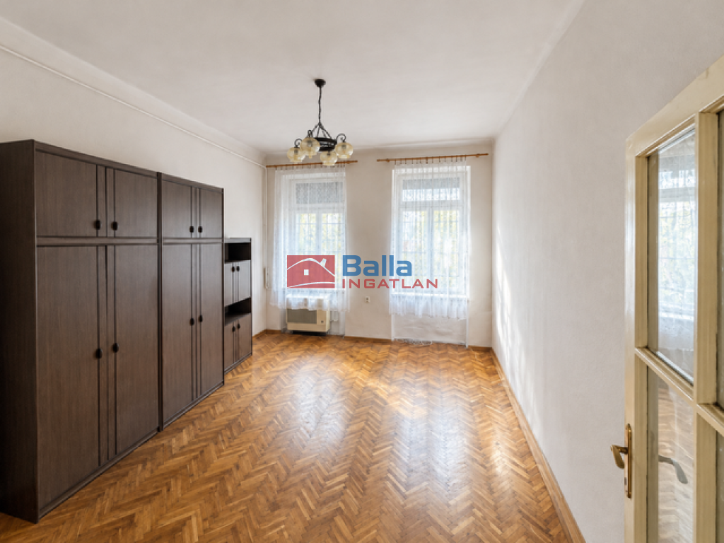 Eladó 28 m²-estársasházi lakás IV. Kerület (Újpest) , Vörösmarty utca: 28'900'000 Ft