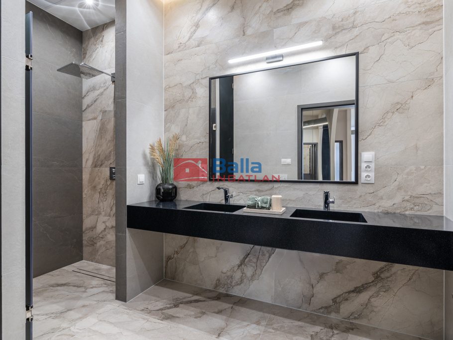 Eladó 91 m²-estársasházi lakás IX. Kerület (Belső Ferencváros) , József körút-Petőfi híd közelében: 179'900'000 Ft