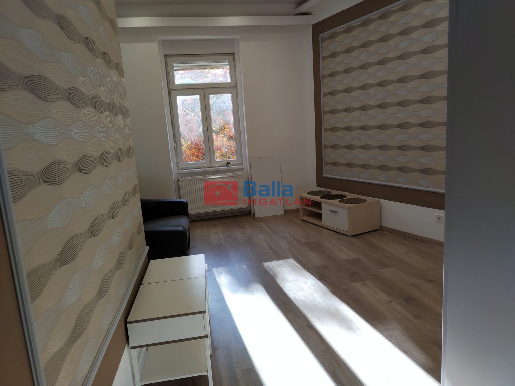 Eladó 91 m²-estársasházi lakás IX. Kerület (Belső Ferencváros) , Mihálkovics utca: 109'900'000 Ft