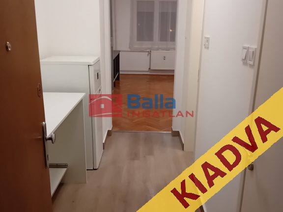 Kiadó 28 m²-estársasházi lakás IX. Kerület (József Attila ltp.) , Üllői út: 160'000 Ft