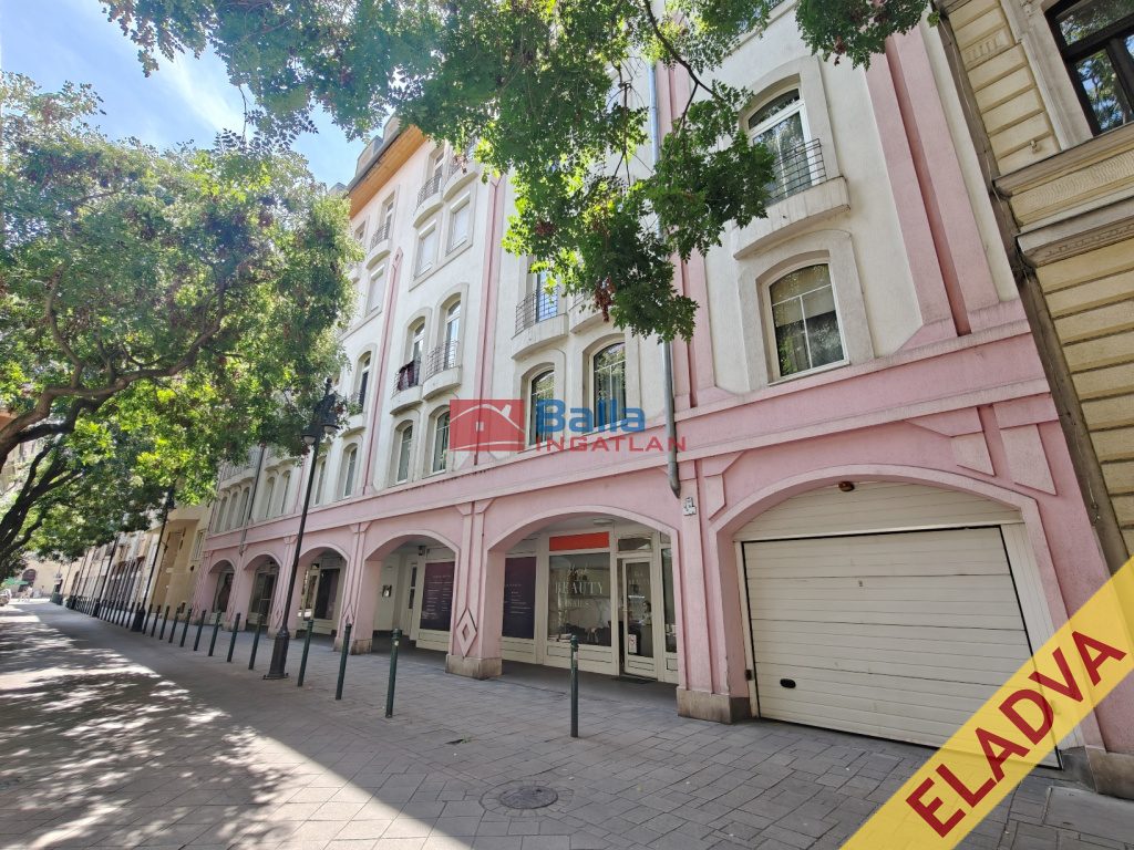 Eladó 10 m²-esteremgarázs hely IX. Kerület (Középső Ferencváros (Rehabilitációs terület)) , Angyal utca: 11'000'000 Ft