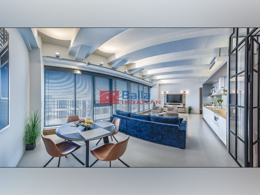 Eladó 79 m²-estársasházi lakás V. Kerület (Belváros) , Múzeum körút: 207'000'000 Ft