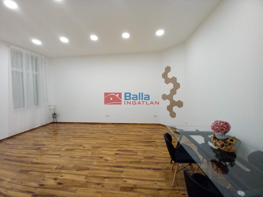 Eladó 53 m²-estársasházi lakás V. Kerület (Lipótváros) , Hold utca: 139'000'000 Ft
